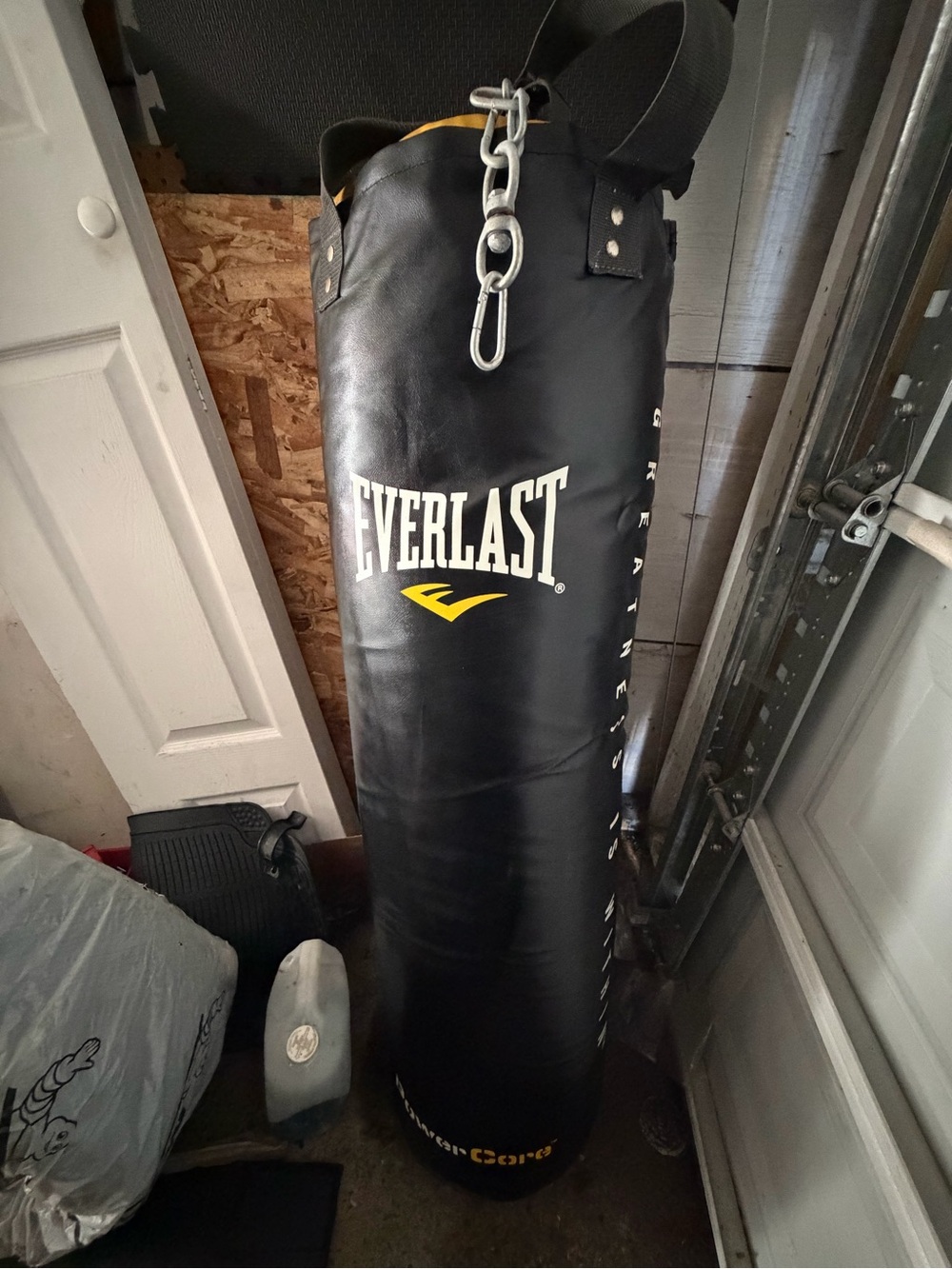 Everlast Black and Yellow Heavy-Duty Duffel-Style Punching Bag